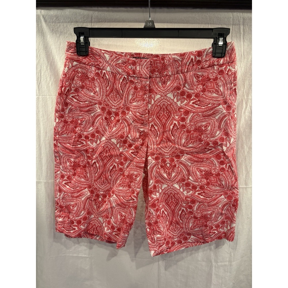 Talbots Women's Bermuda Shorts Size 6 Pink White Paisley Flat Front Stretch